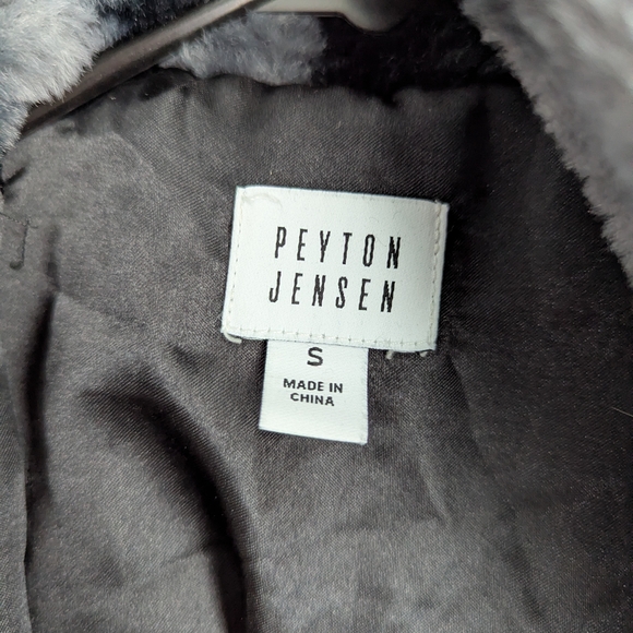 Peyton Jensen designer gray and black camouflage jacket no Zipper size S - 87 - Picture 3 of 5